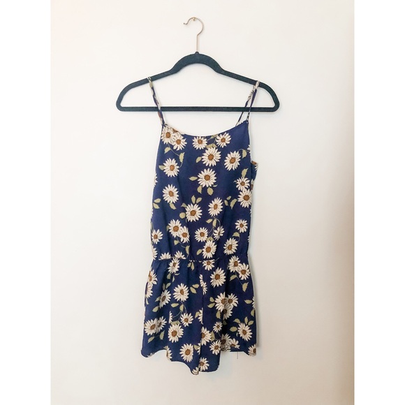 Fifty Street Daisy Romper - Picture 1 of 2